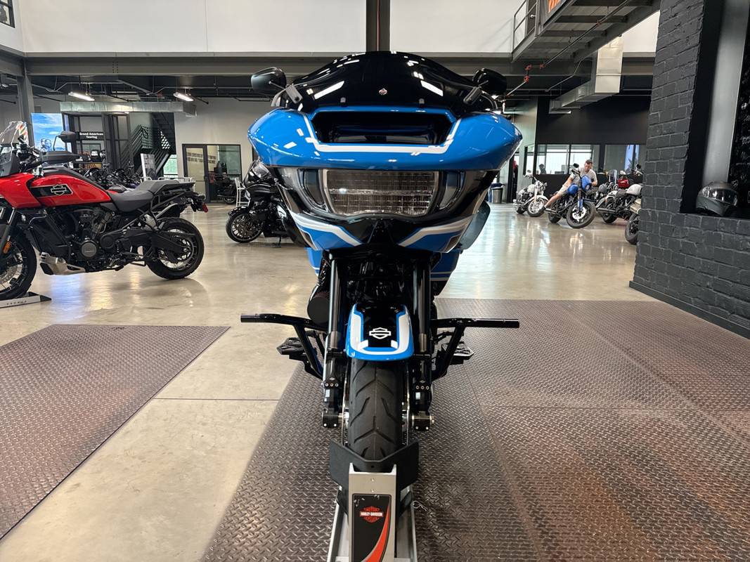 Road Glide®