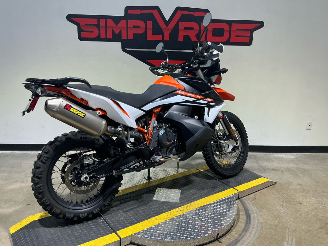 890 Adventure