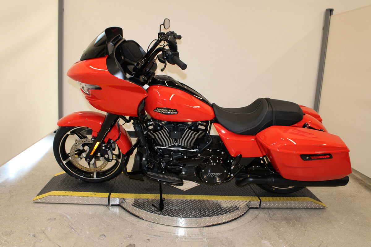 Road Glide®