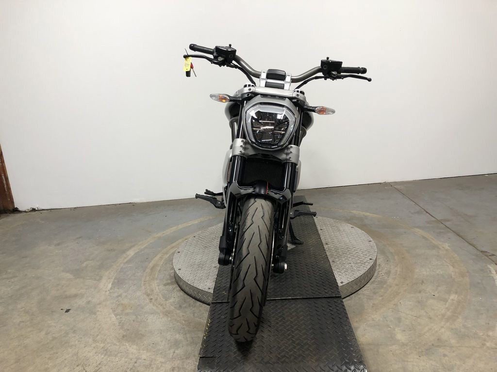 Diavel Dark