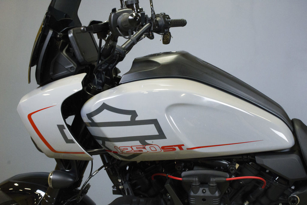 Pan America® 1250 ST