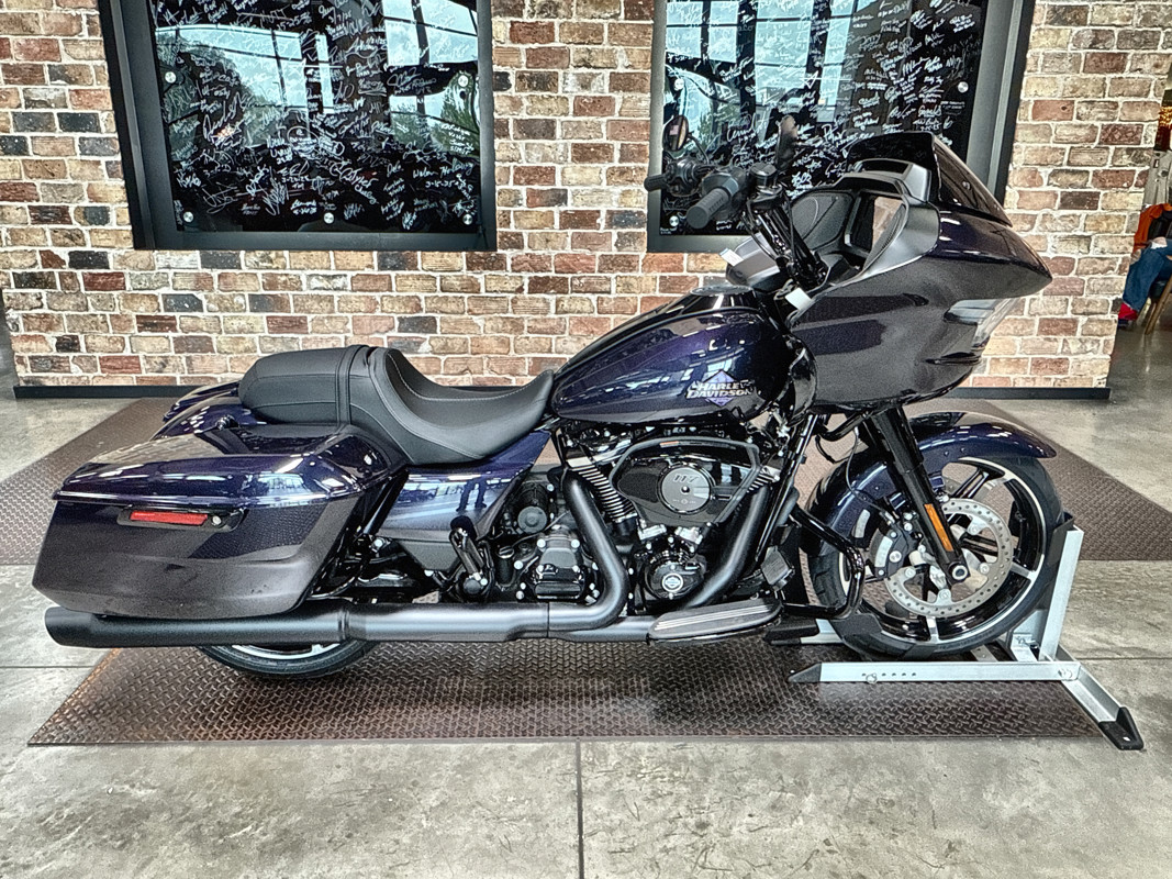 Road Glide®