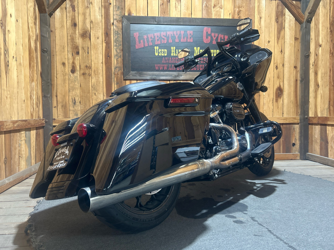 Road Glide®