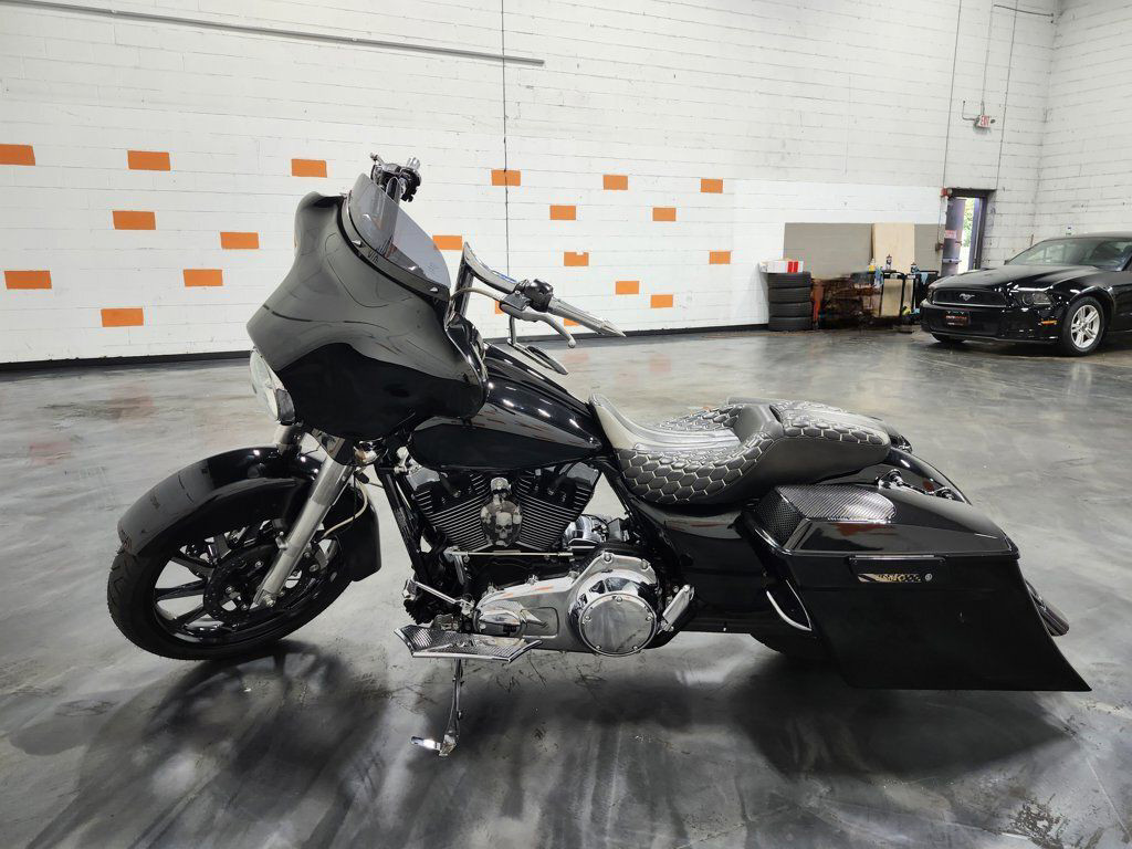 Street Glide®
