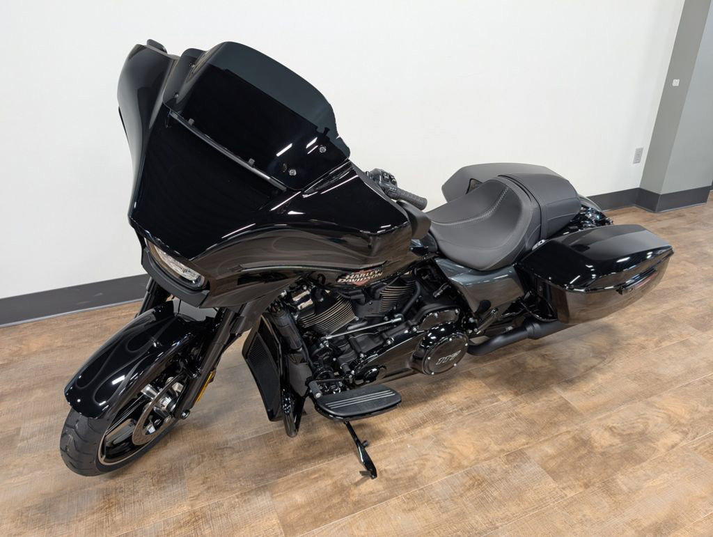 Street Glide®