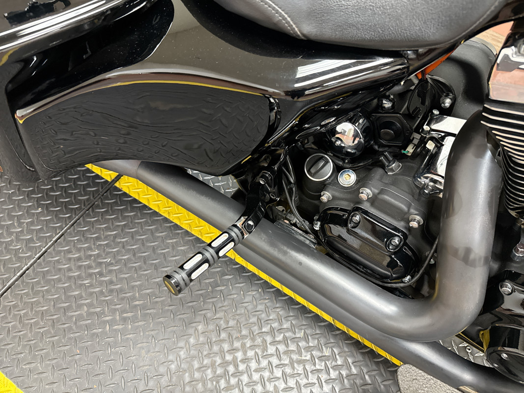 Road Glide® Custom