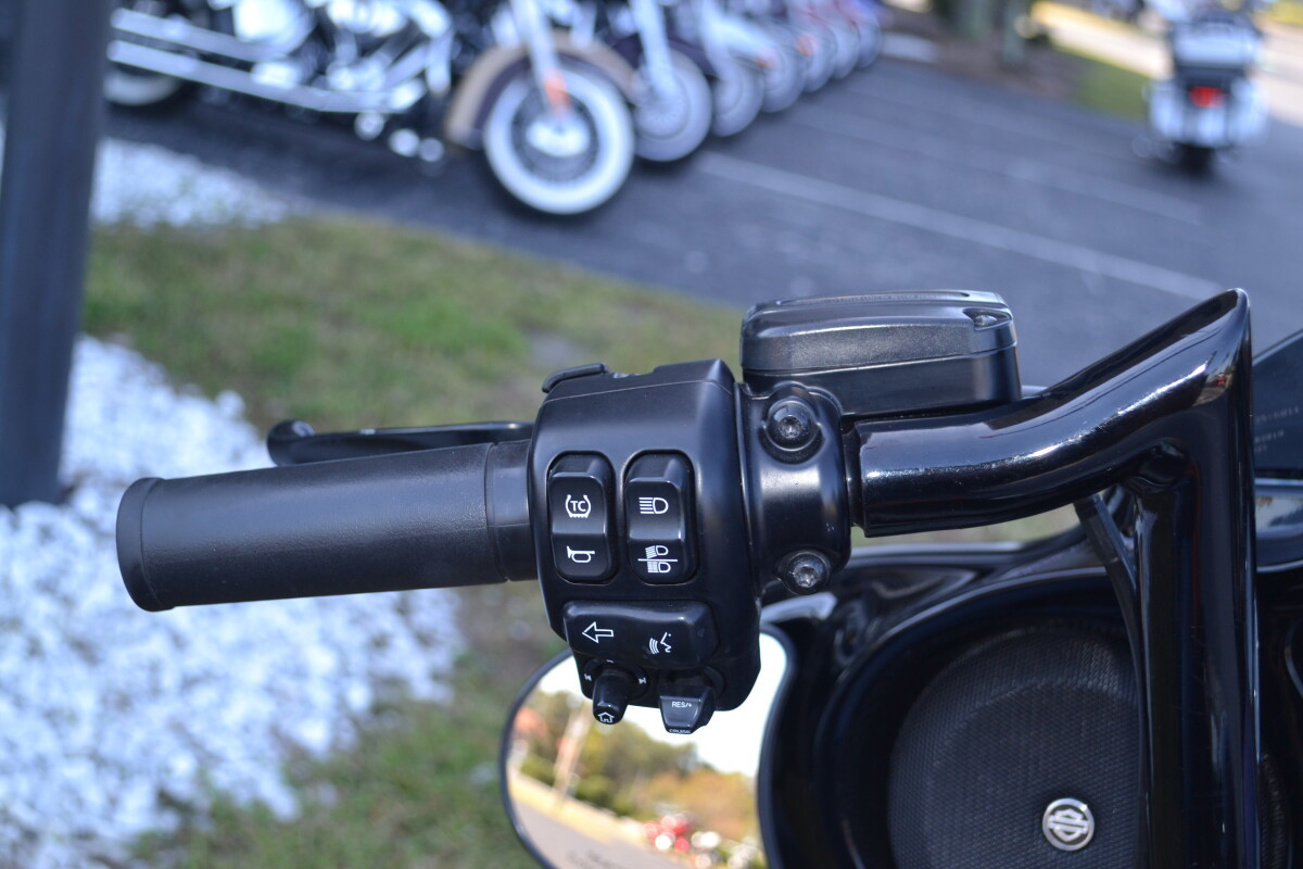 Street Glide® Special