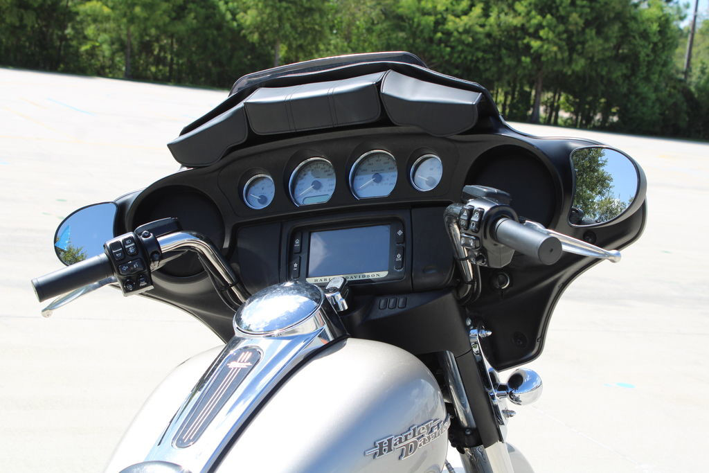 Street Glide®