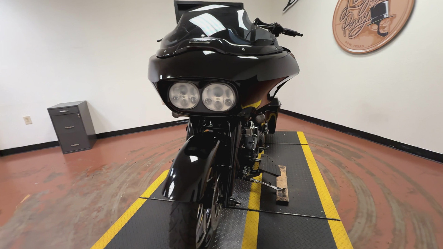 Road Glide® Custom