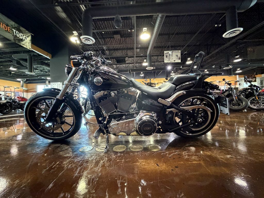 Softail® Breakout®