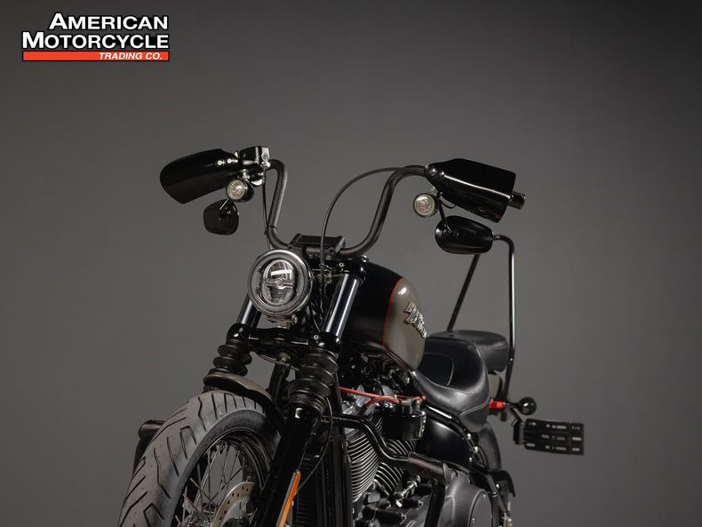 Softail® Street Bob®