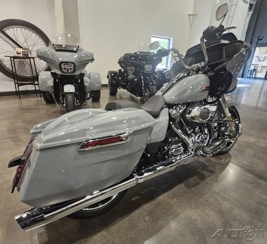 Road Glide®