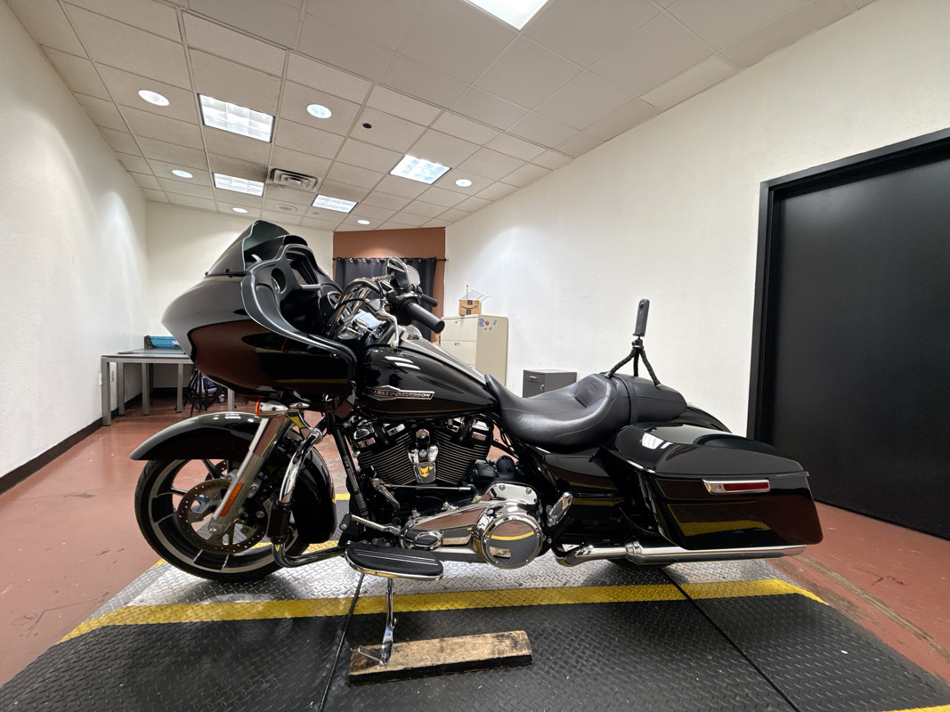 Road Glide®