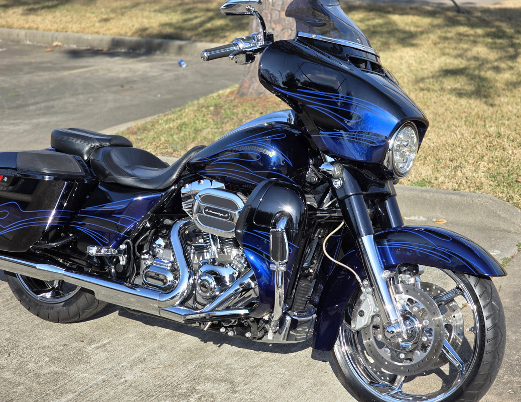 CVO® Street Glide®
