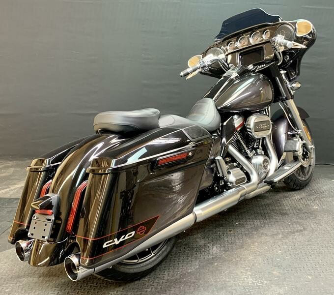CVO® Street Glide®