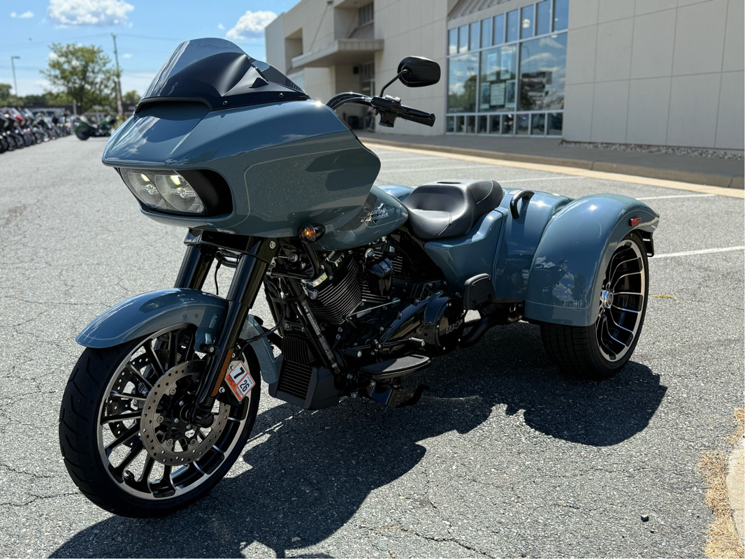 Road Glide® 3