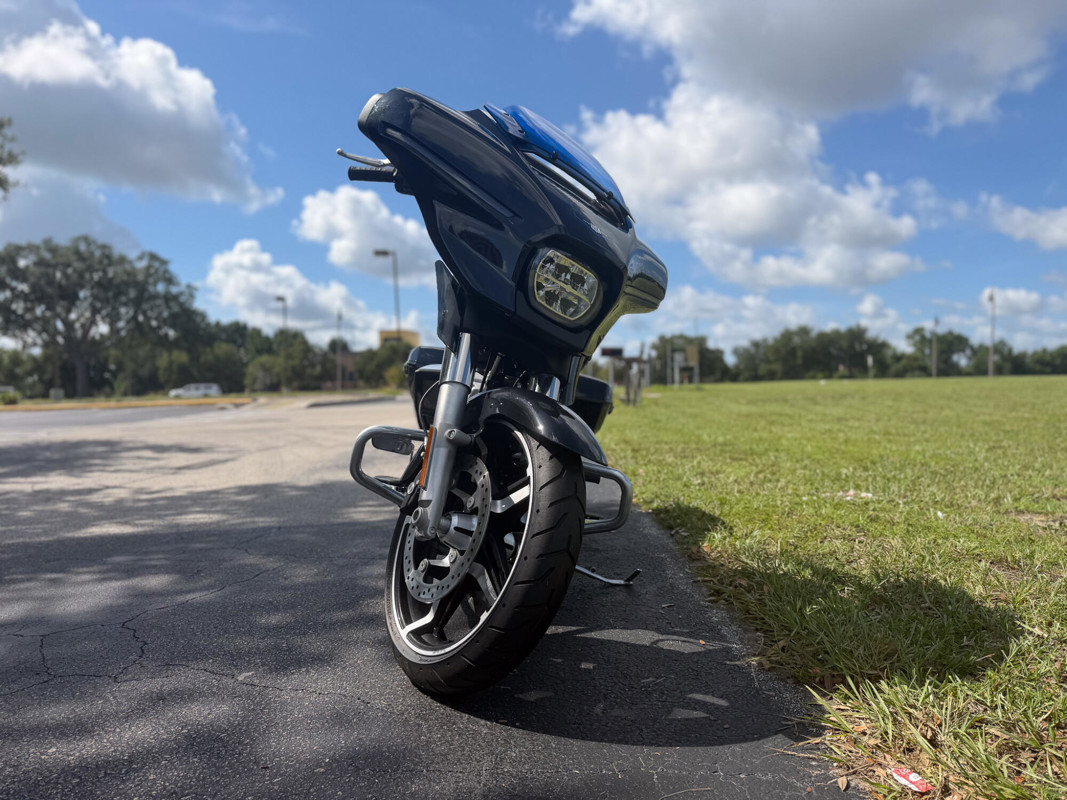 Street Glide®