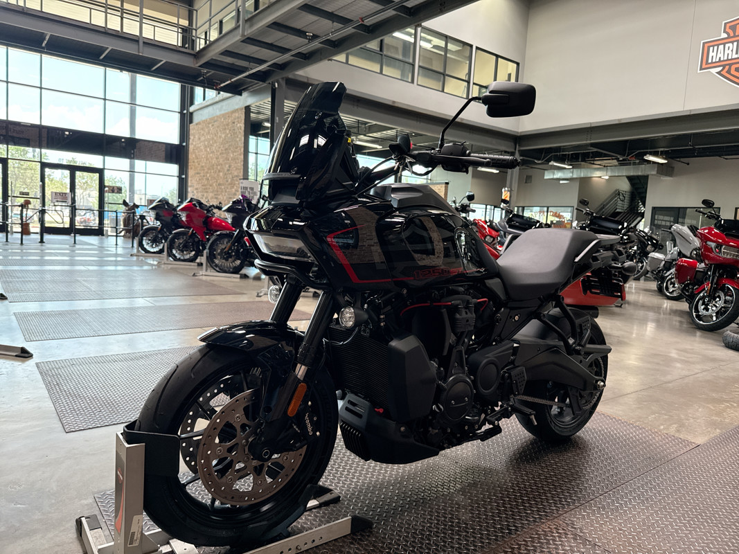 Pan America® 1250 ST