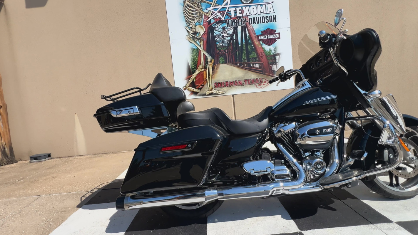 Street Glide®