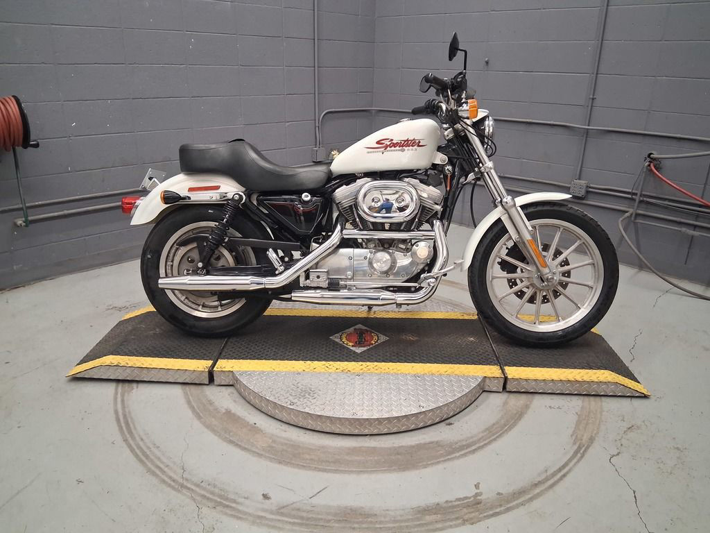 Sportster® 883 Custom