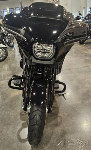 Street Glide®