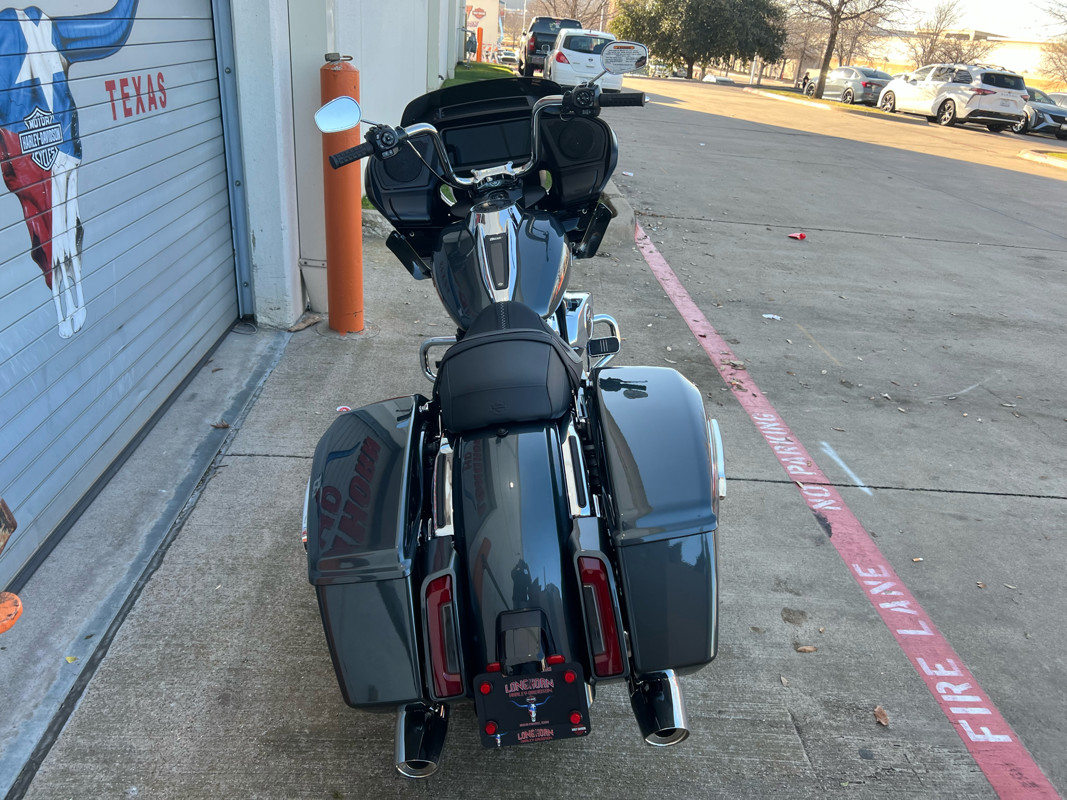 Road Glide®