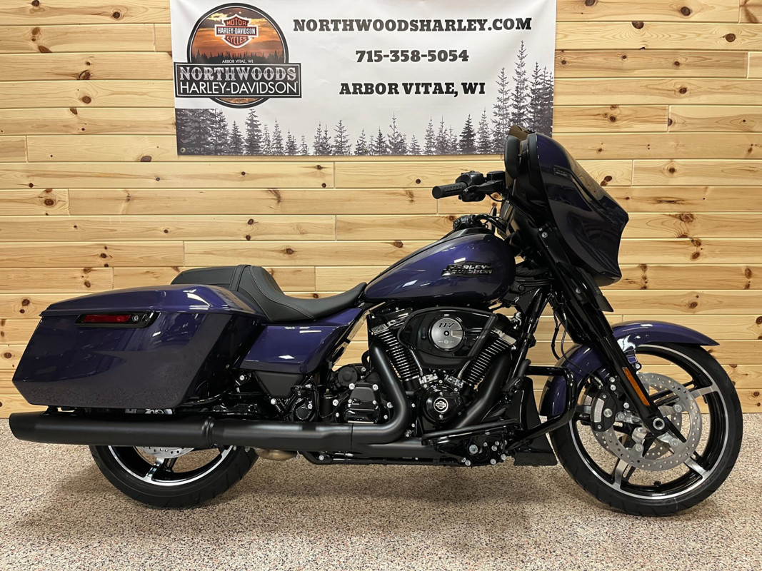 Street Glide®