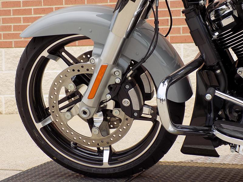 Street Glide®
