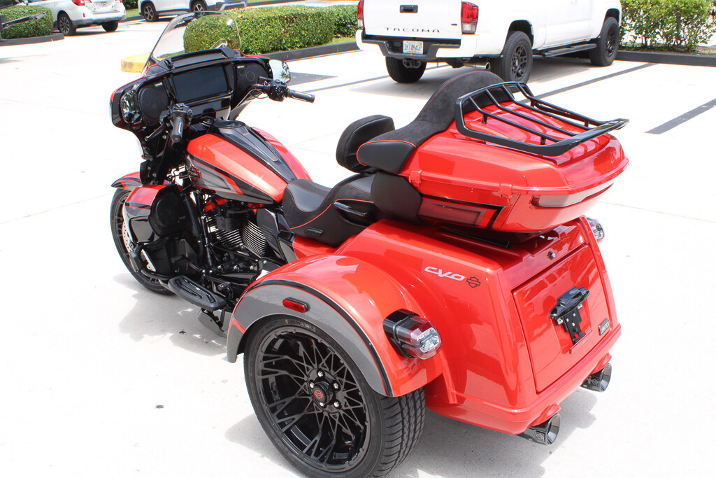 CVO® Street Glide® 3 Limited