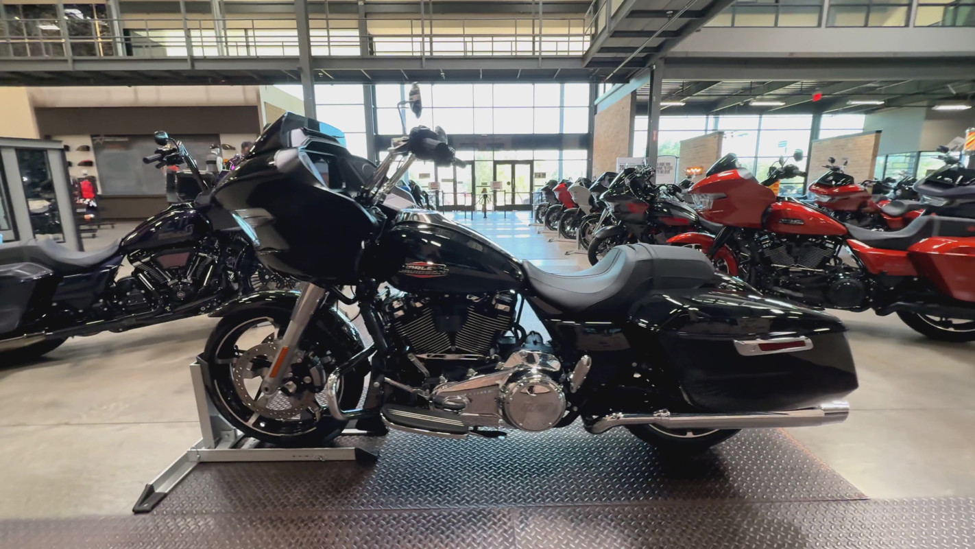 Road Glide®