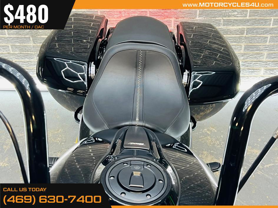 Road Glide®