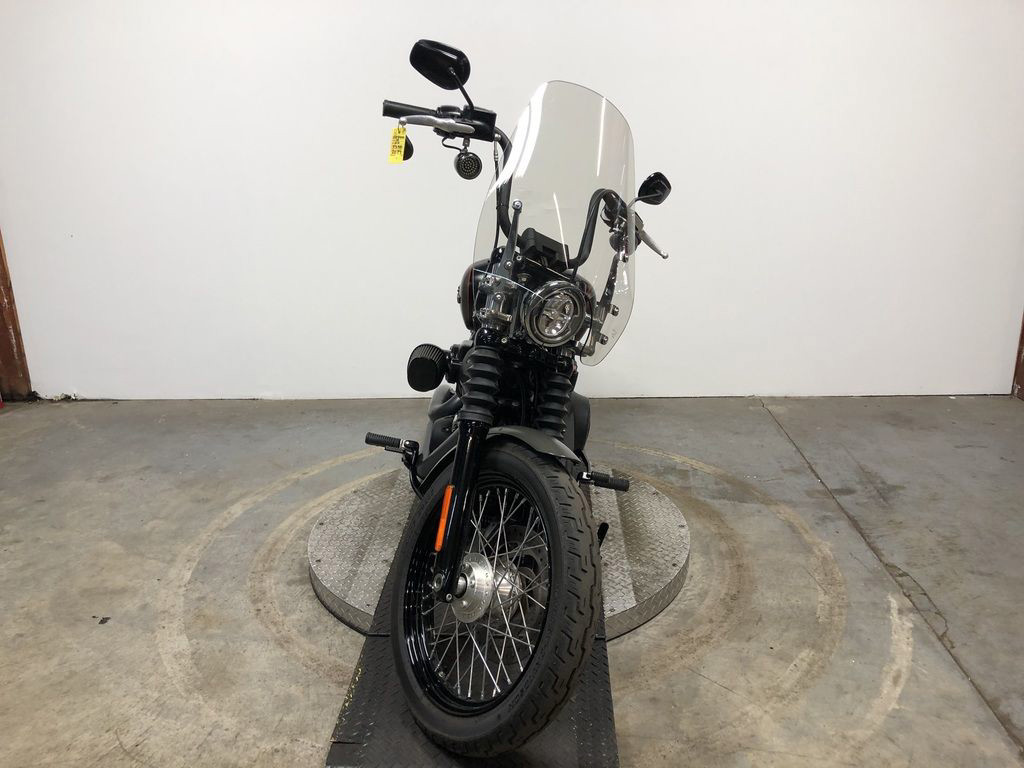 Softail® Street Bob®