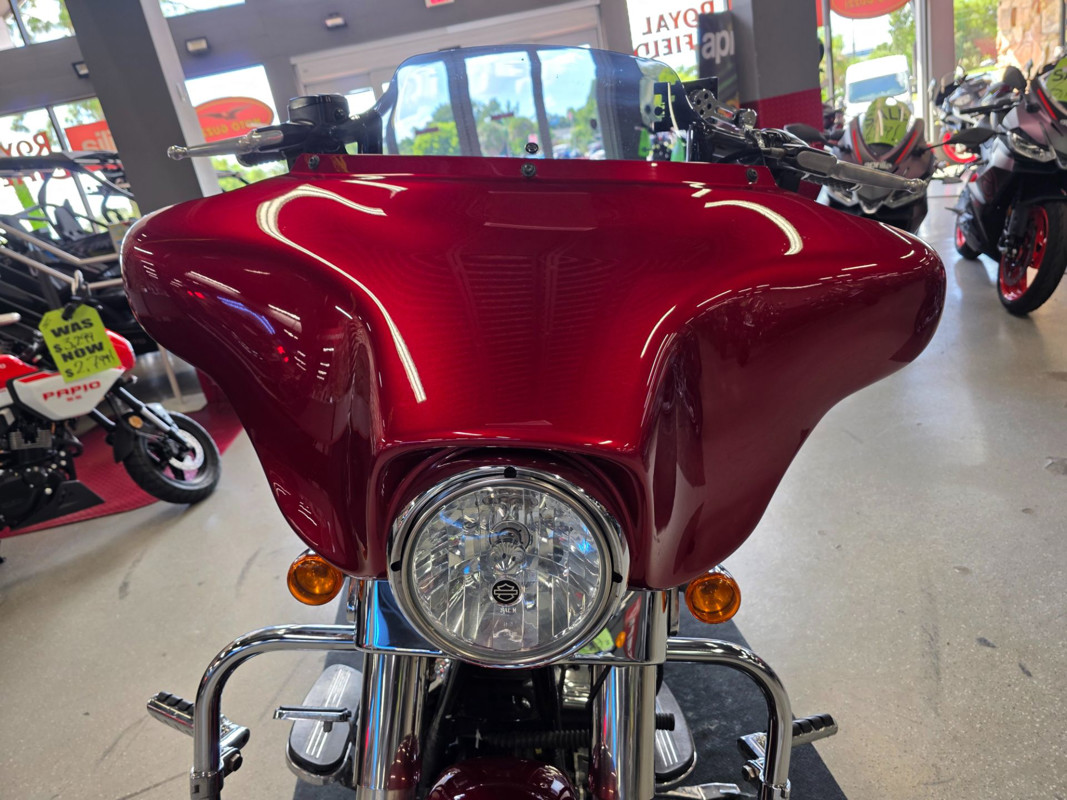 Street Glide®