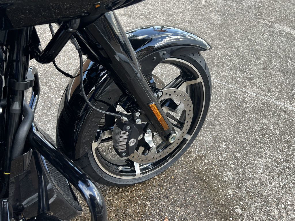 Road Glide®
