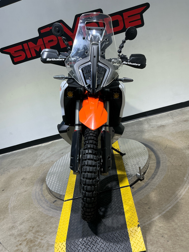 890 Adventure R