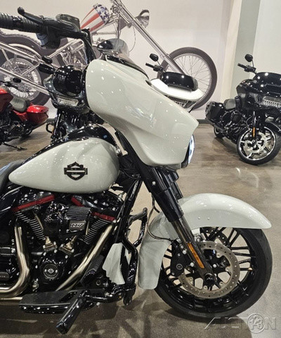 CVO® Street Glide®