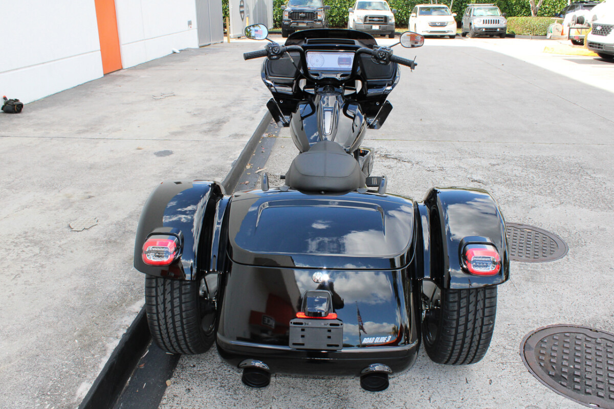 Road Glide® 3