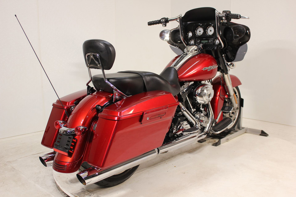 Street Glide®