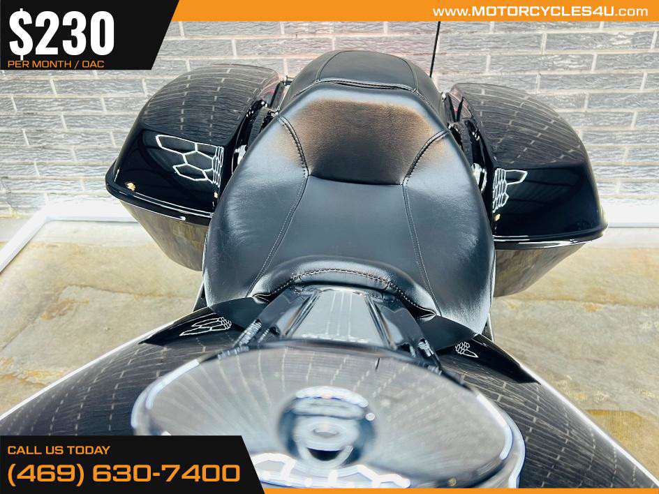 Road Glide® Custom