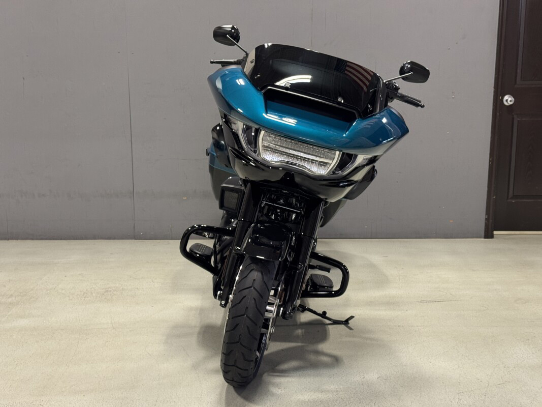 Road Glide®