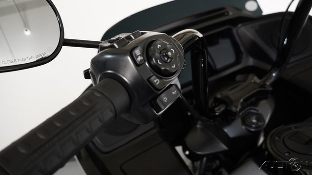 Road Glide®
