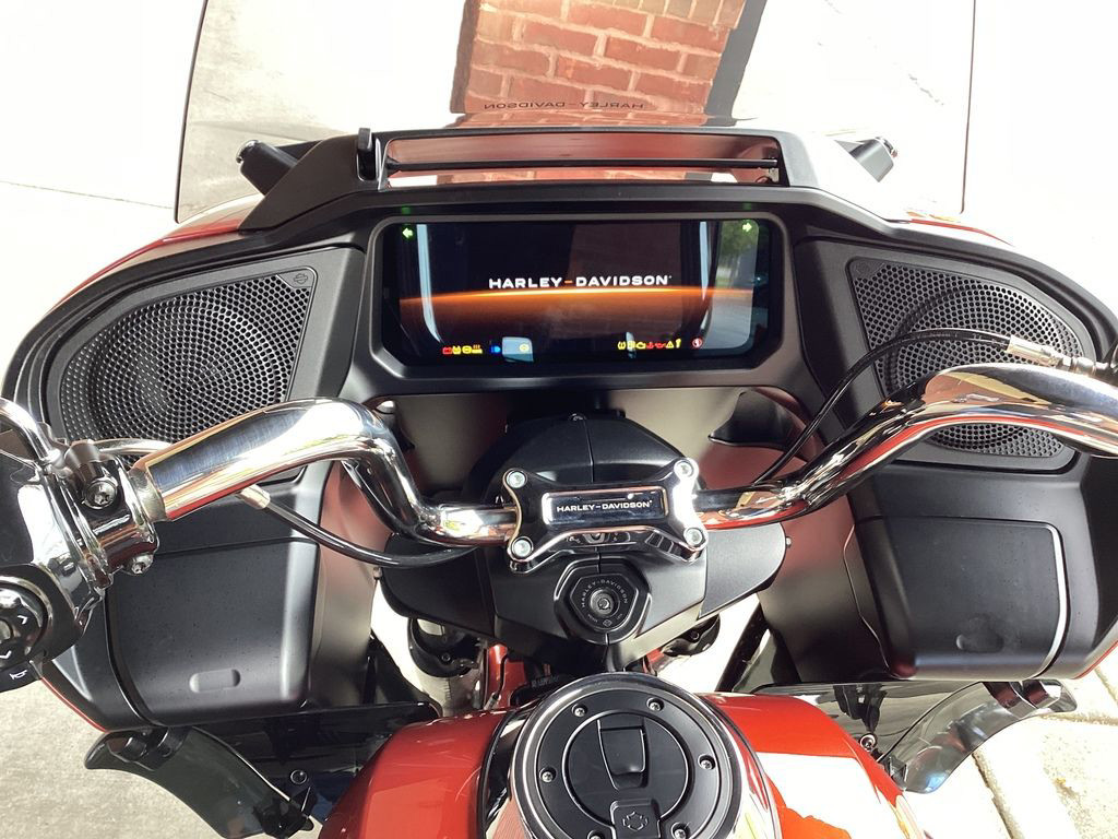 Road Glide®