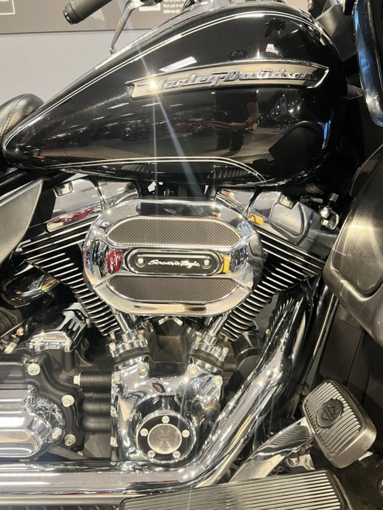 Road Glide® Ultra