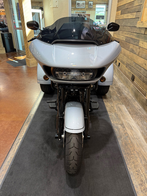 Road Glide® 3