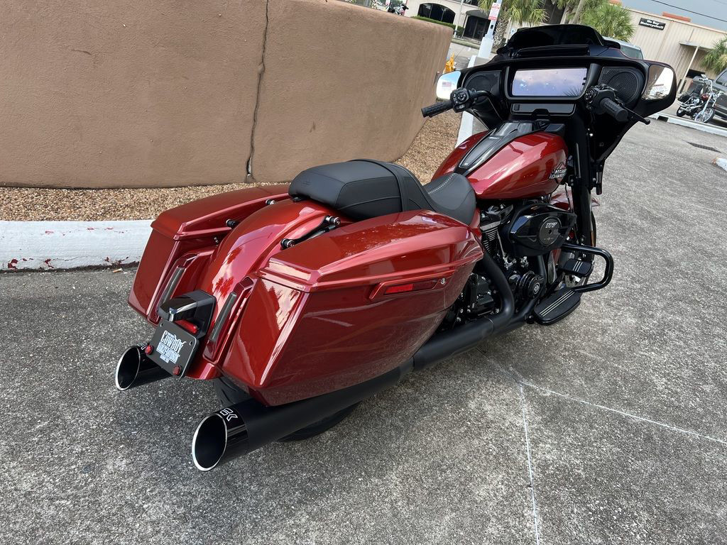 Street Glide®