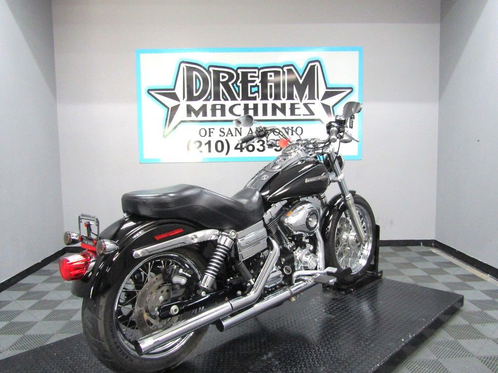 Dyna® Super Glide® Custom
