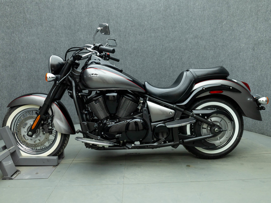 Vulcan® 900 Classic