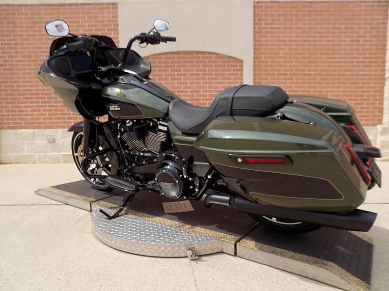 Road Glide®