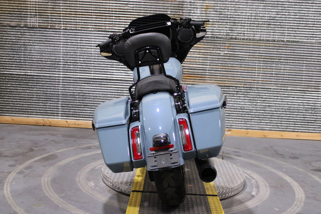 Street Glide®