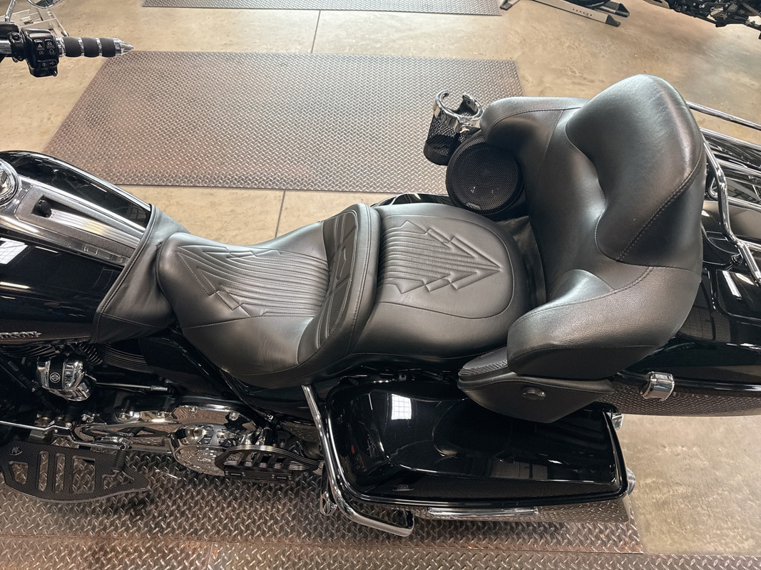 Electra Glide® Ultra Limited® Low